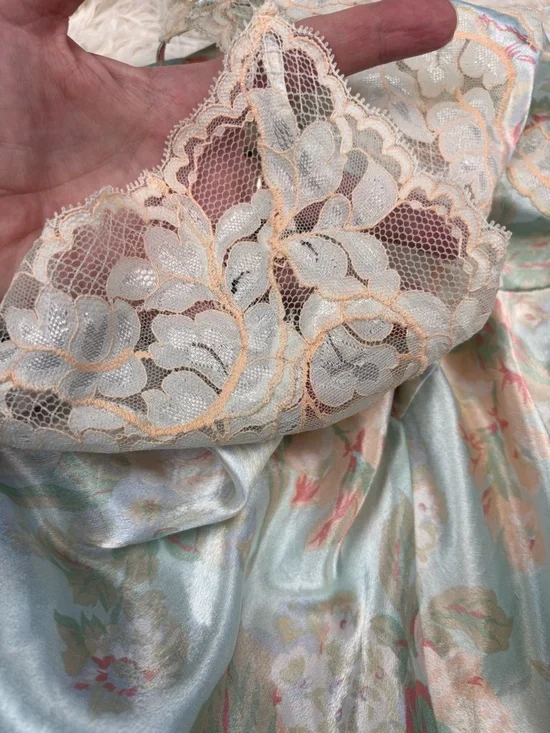 Vintage Victoria’s Secret Long Satin Slip Dress Floral Lace Trim Gold Label S - Picture 6 of 9